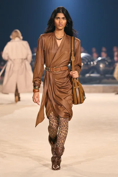 Look 38